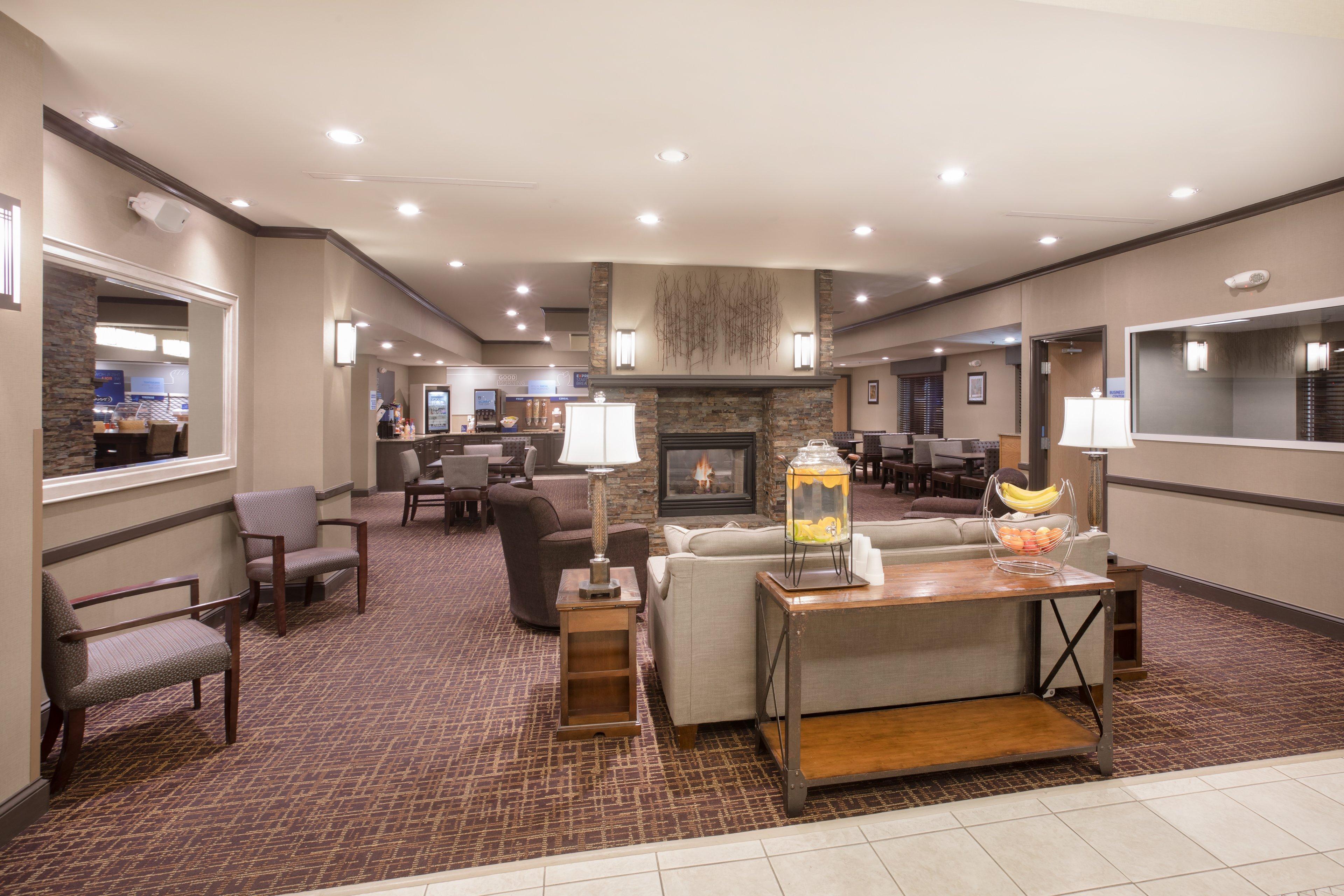 Holiday Inn Express & Suites Yankton By Ihg Εξωτερικό φωτογραφία