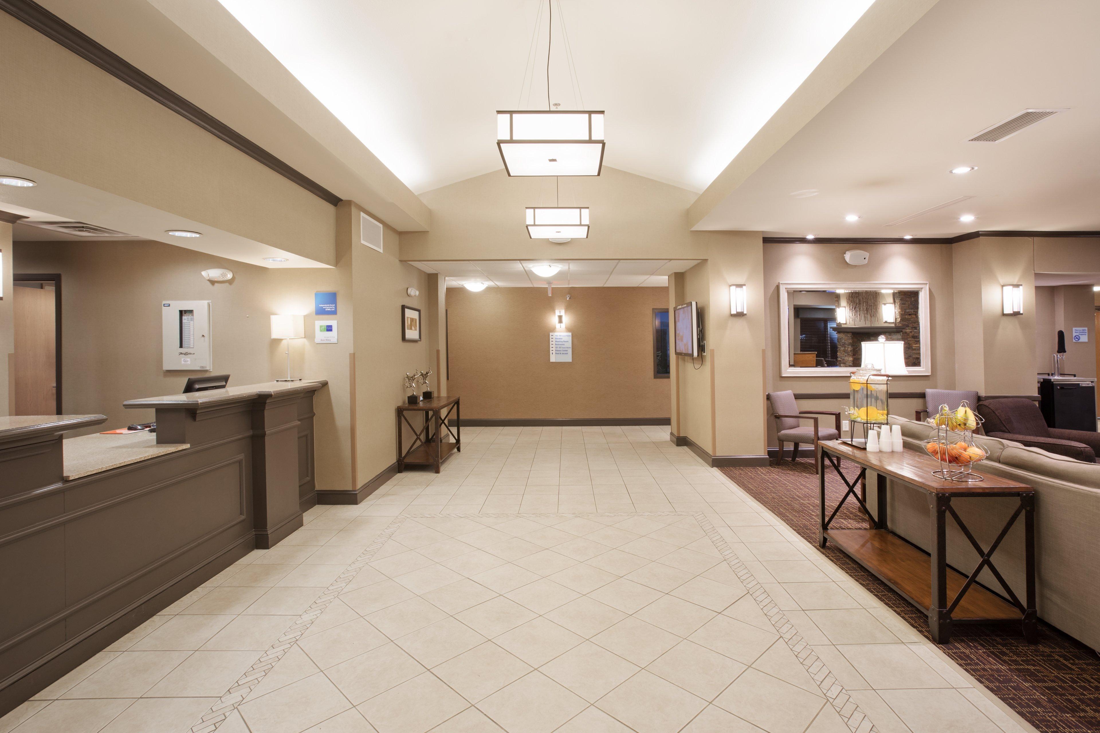 Holiday Inn Express & Suites Yankton By Ihg Εξωτερικό φωτογραφία