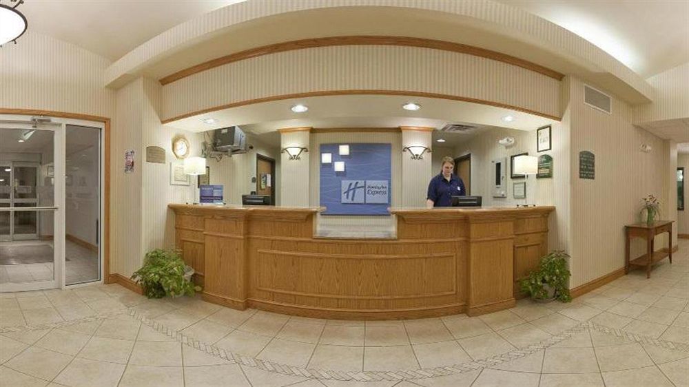 Holiday Inn Express & Suites Yankton By Ihg Εξωτερικό φωτογραφία