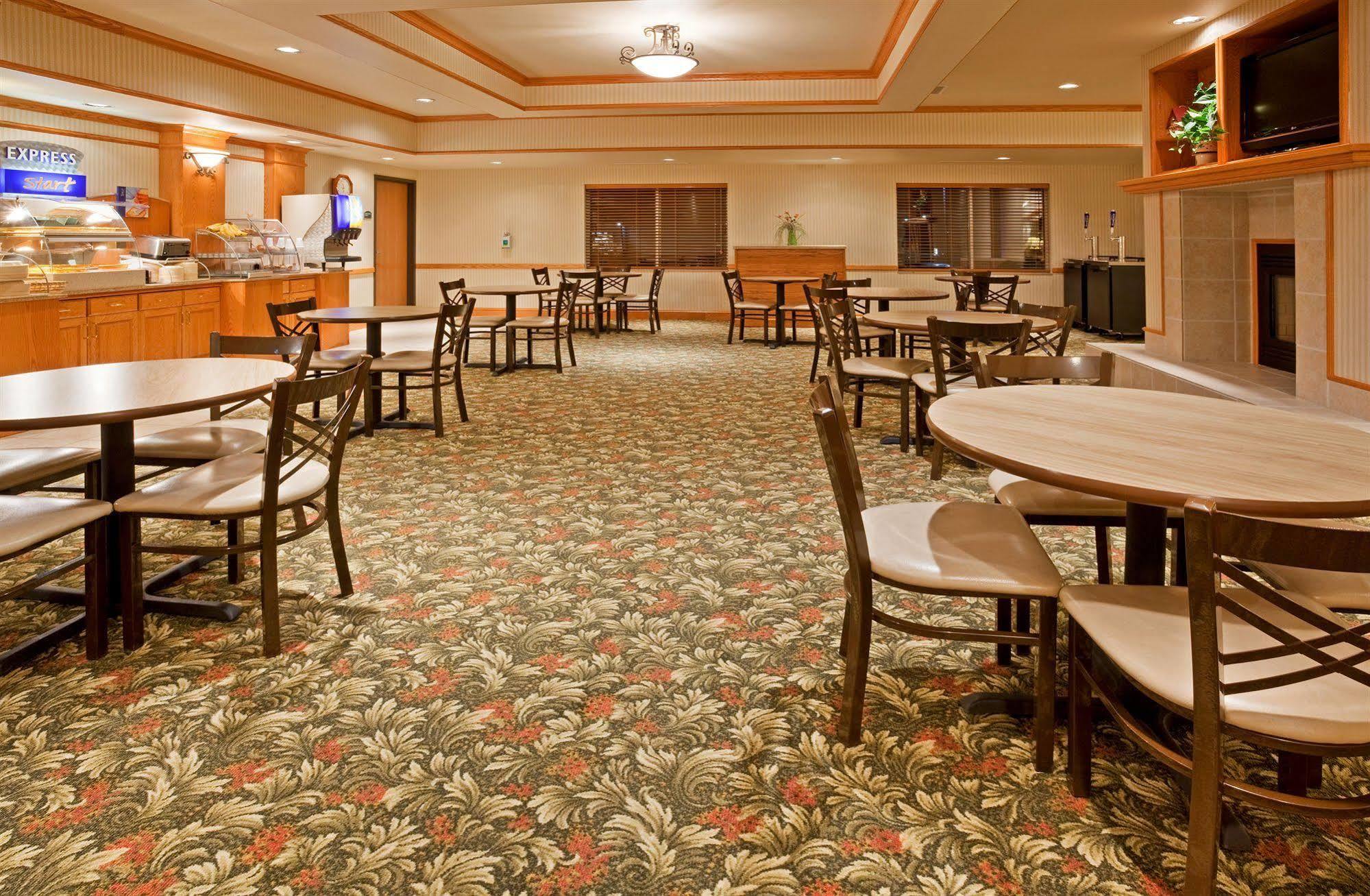 Holiday Inn Express & Suites Yankton By Ihg Εξωτερικό φωτογραφία